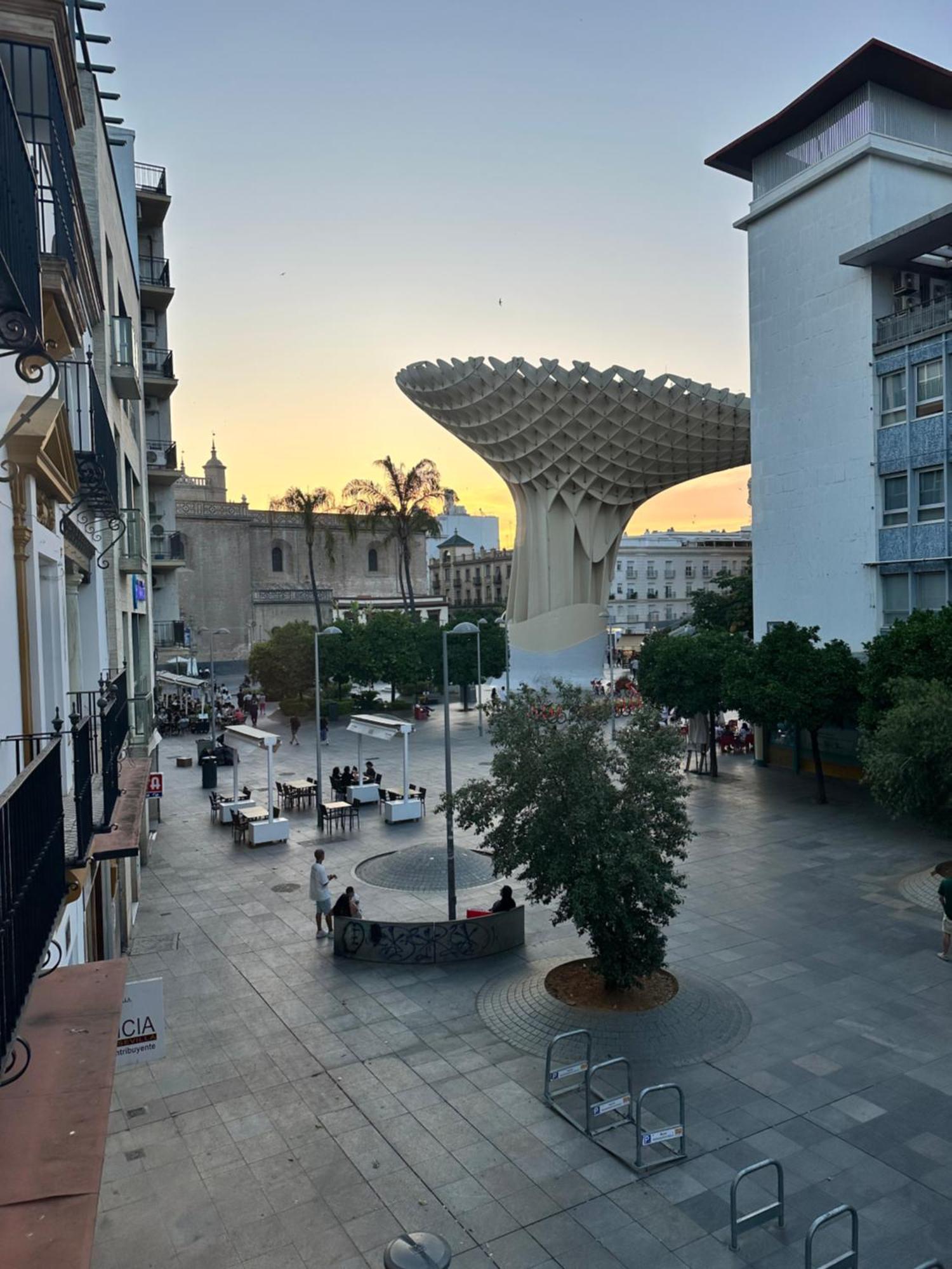 Apartamento Con Vista A Las Setas Seville Exterior photo